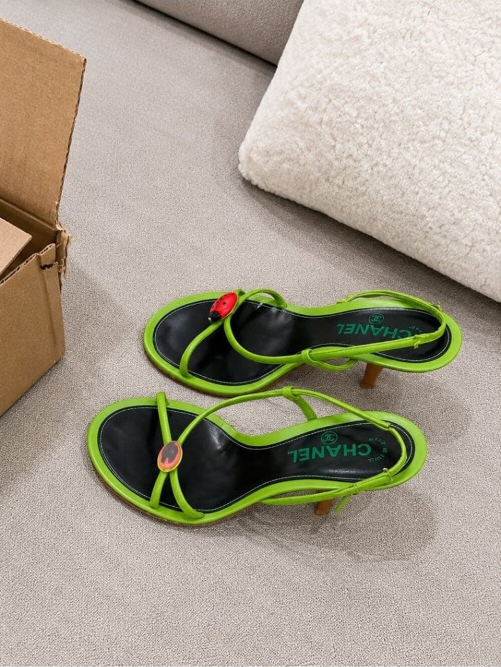 Chanel Ladybug Sandals Green Vintage - Picture 2 of 9